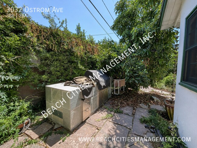 Building Photo - 3032 Ostrom Ave