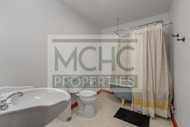 Building Photo - 14670 W 191st St