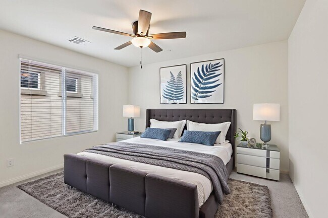 Building Photo - 10971 Meridian Flds Ave