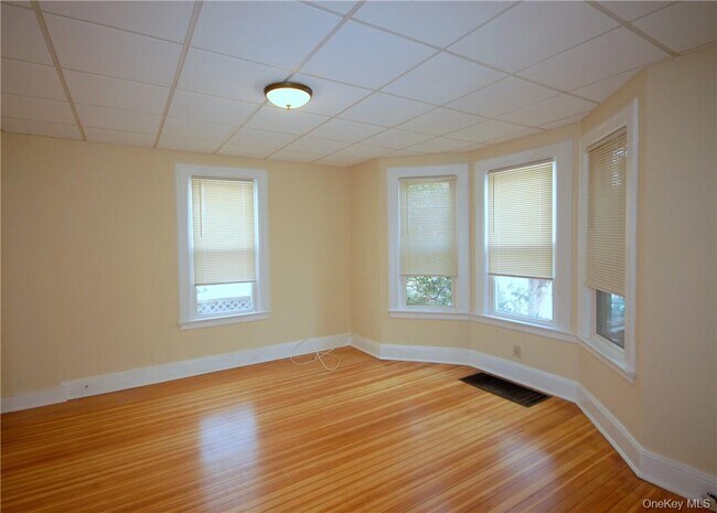 Building Photo - 505 Prospect Ave