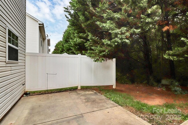Building Photo - 12260 Jessica Pl