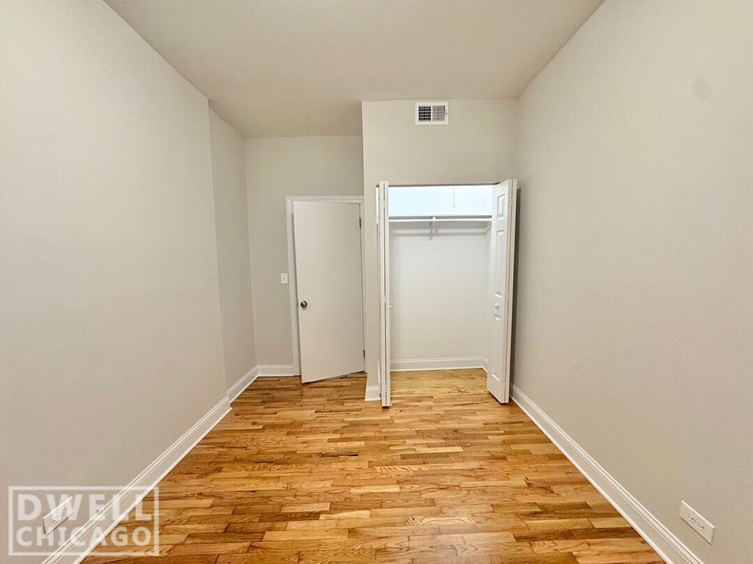 Building Photo - 2323 N Kedzie Blvd