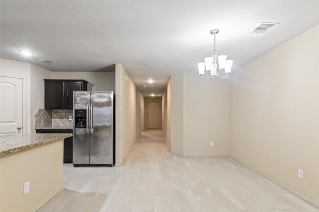 Building Photo - 2414 Fall Aster Dr