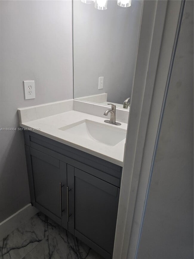 Building Photo - 5603 Blueberry Ct