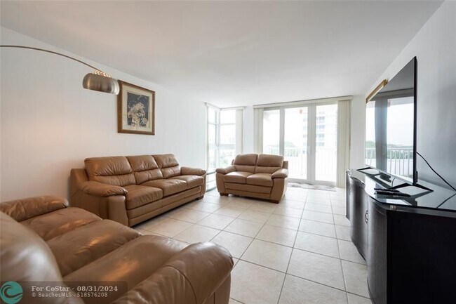 Building Photo - 1370 S Ocean Blvd
