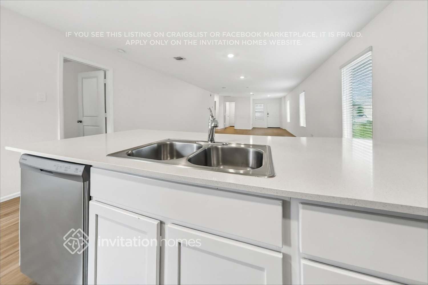 Building Photo - 24026 Laurel Farms Dr
