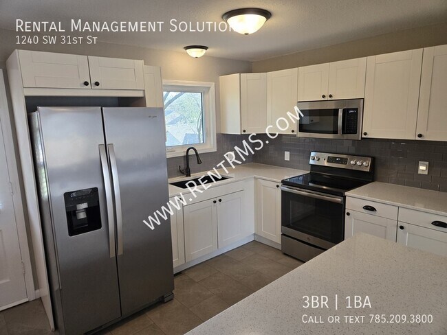 Building Photo - 1240 SW 31st St