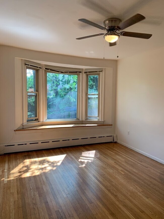 Building Photo - 5544 Fair Oaks Street