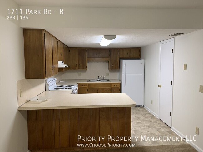 Building Photo - 1711 Park Rd