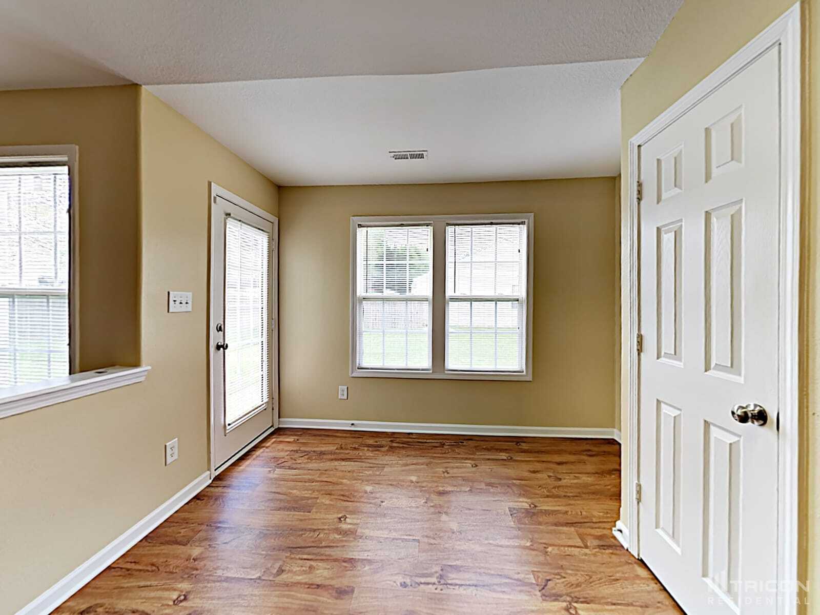 Building Photo - 6211 Whispering Brook Ct