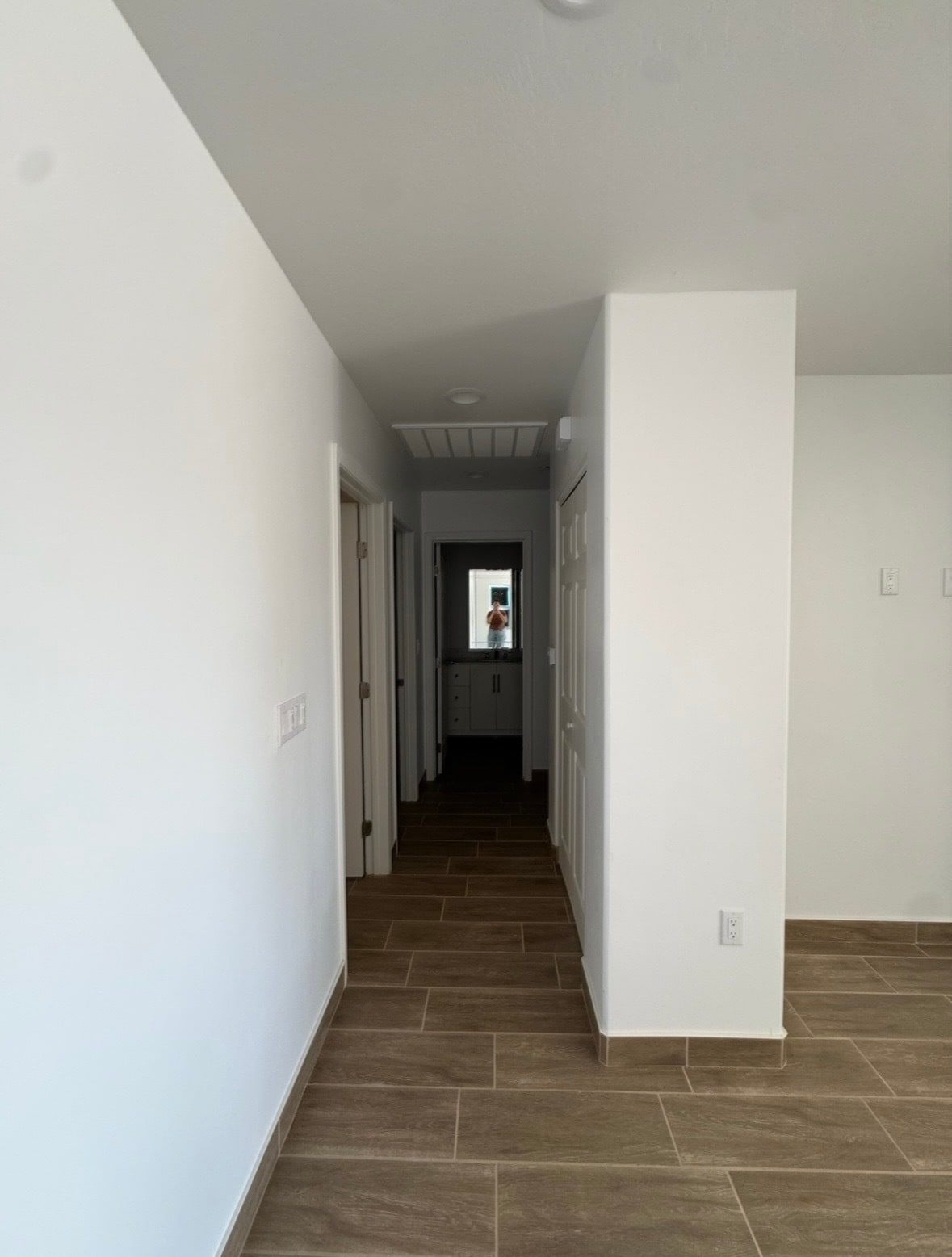 Hallway - 1128 Jefferson St