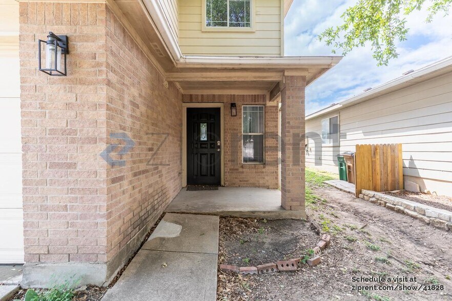 Building Photo - 1705 Anise Dr