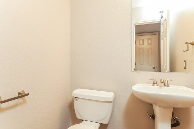 Building Photo - 8527 Cheyenne Bluff