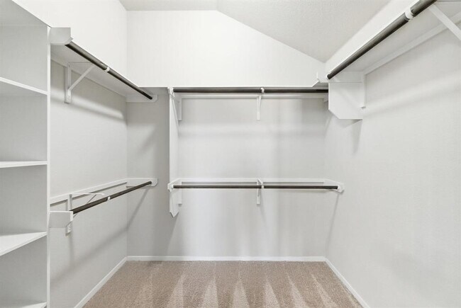 Building Photo - 104 Crooked Trail