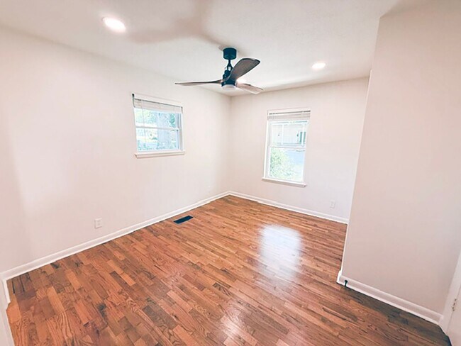 Building Photo - Home for Rent in Benton!