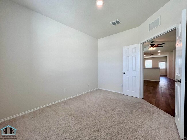 Building Photo - 4105 Paddock Trl