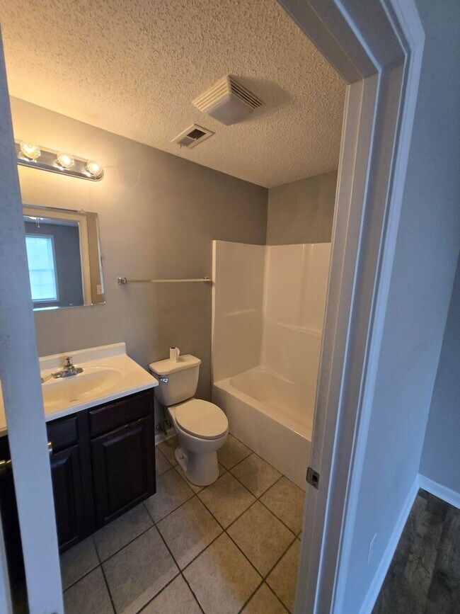 Building Photo - Spacious 2-Bedroom Townhome – Private Deck...