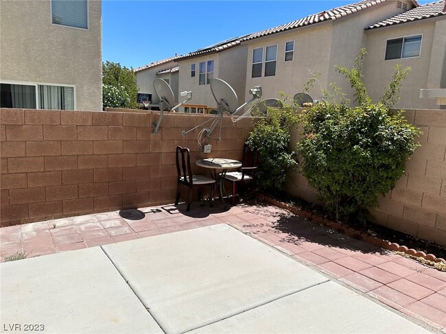 Building Photo - 4765 Golden Shimmer Ave