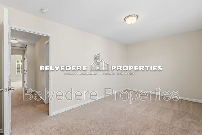 Building Photo - 36 Ackland Dr