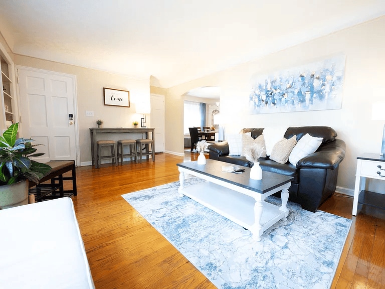 Building Photo - 3682 Glencairn Rd