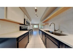 Building Photo - Refined Louisville Townhome — Garage, Gas Fireplace, and Private Deck