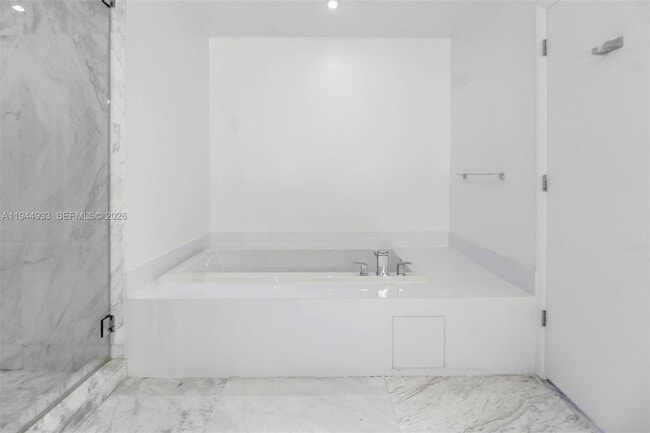 Building Photo - 701 N Fort Lauderdale Beach Blvd