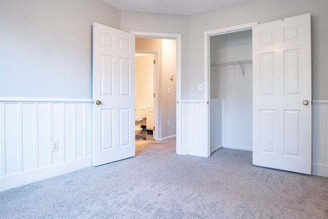 Building Photo - Spacious 3BR on Oversized Fenced Lot | GREAT PRICE!