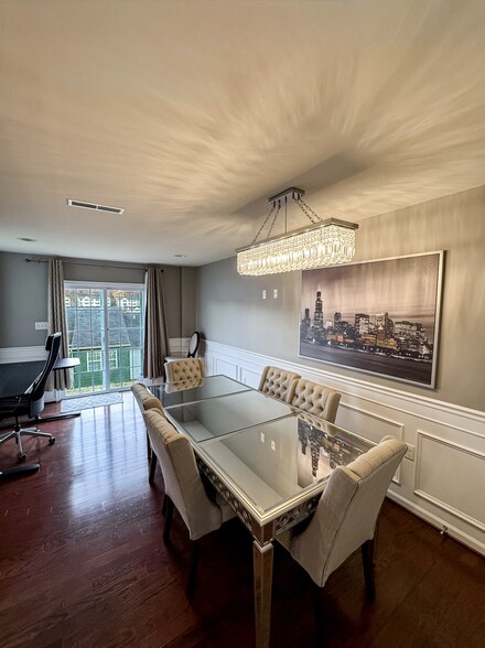 Building Photo - 209 Raven Run