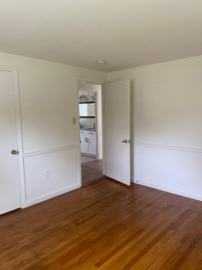 First floor bedrooms - 3281 Randy Rd