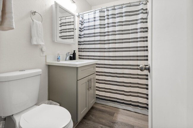 Building Photo - 3846 N 14th Ave