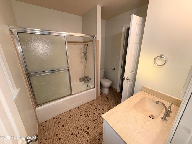 Building Photo - 600 Willow Brook Rd