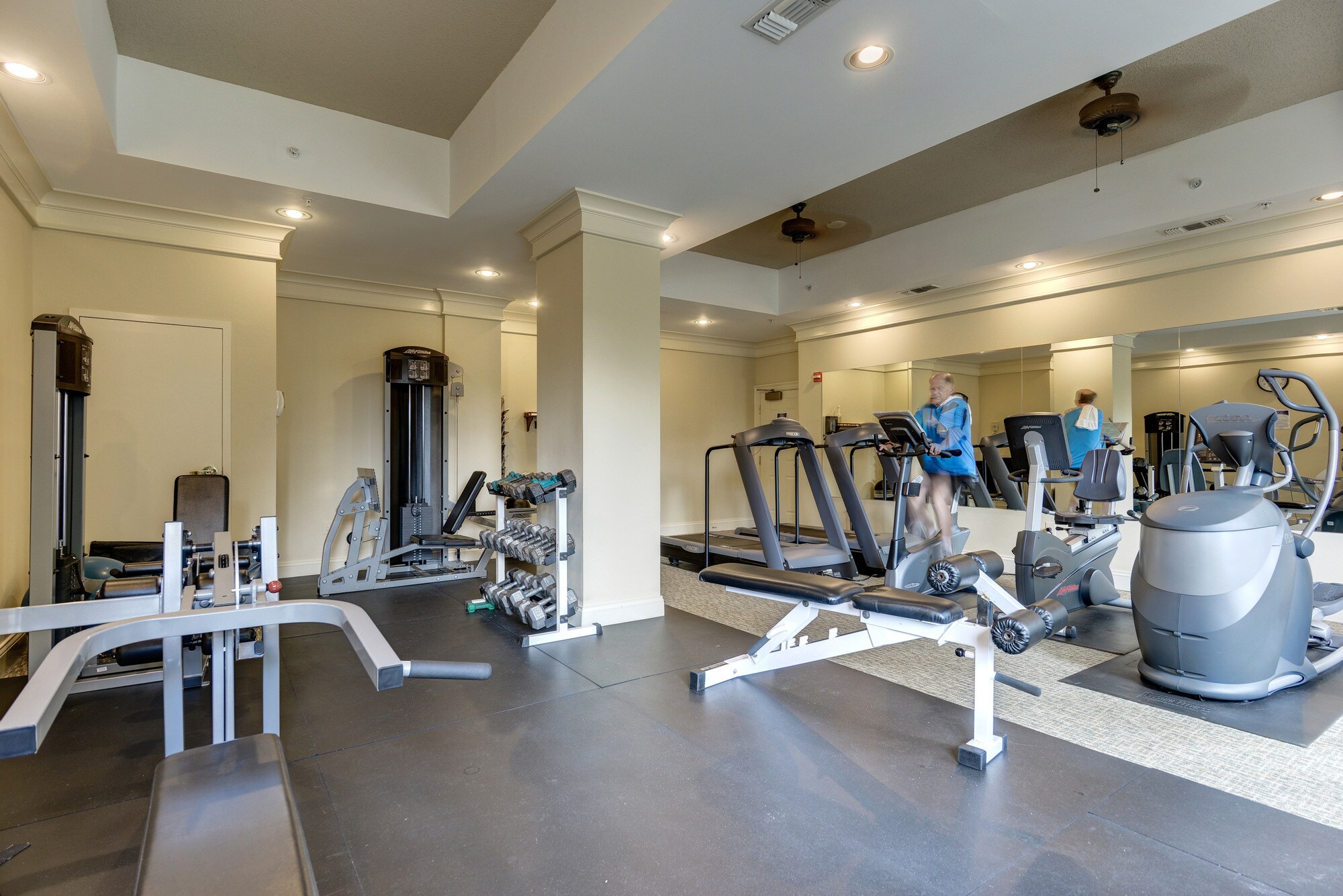 Fitness room - 11776 Stratford House Pl