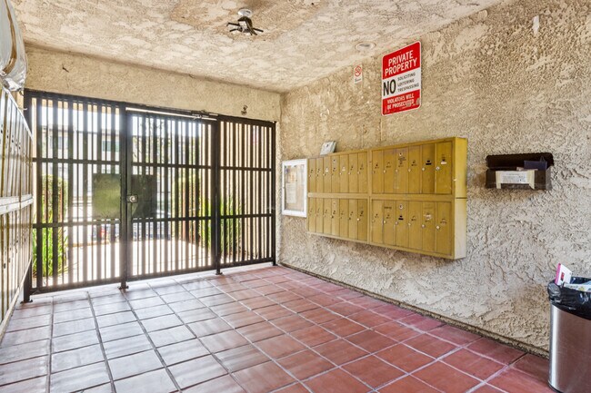 Building Photo - 8800 Cedros Ave