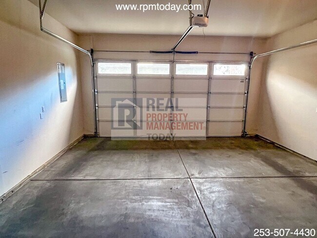 Building Photo - Vincent - 1539-1541 (Rainier Group)