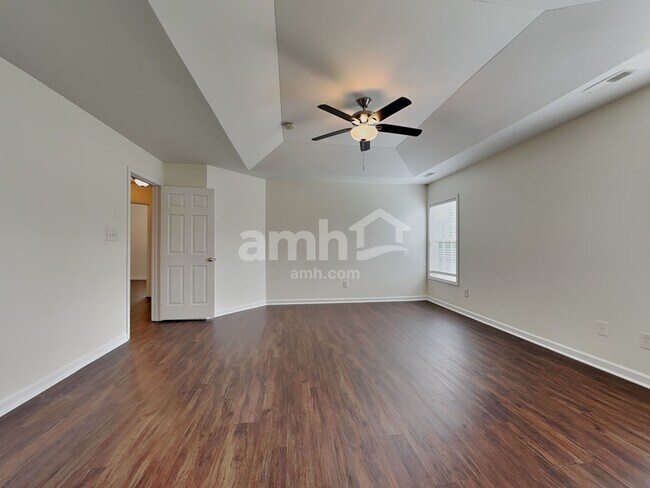 Building Photo - 4544 Fairport Ct