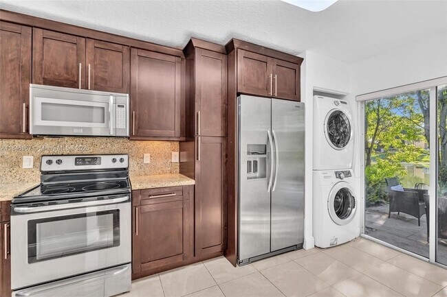 Building Photo - 2299 NW 77th Way