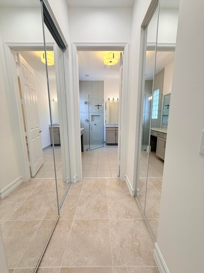 Building Photo - 14572 White Jade Terrace