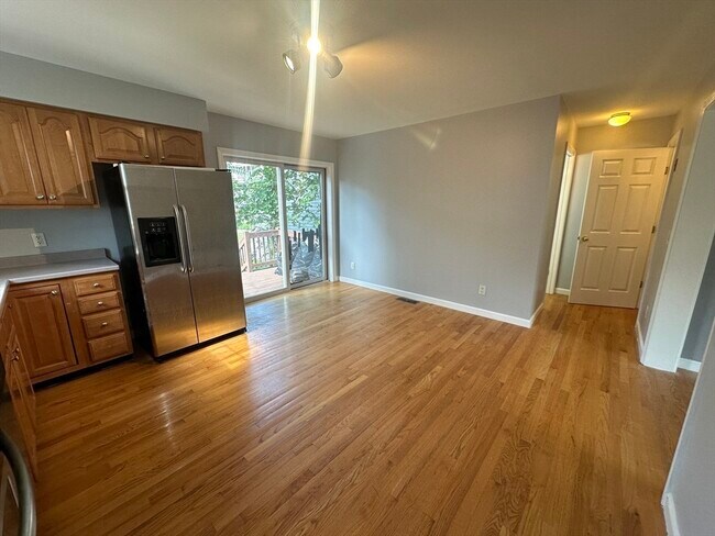 Building Photo - 47 Bower St