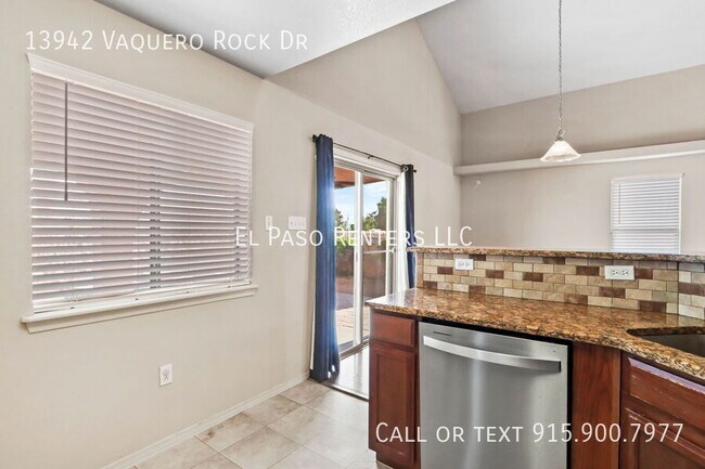 Building Photo - 13942 Vaquero Rock Dr