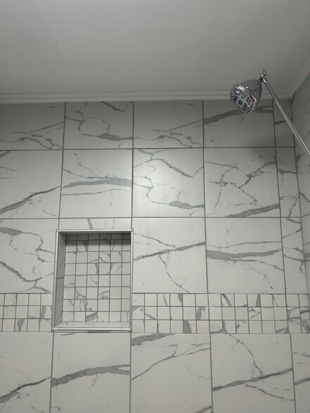 Shower - 2511 Mashburn Rd