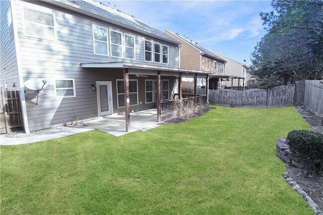 Building Photo - 2389 White Alder Dr NE