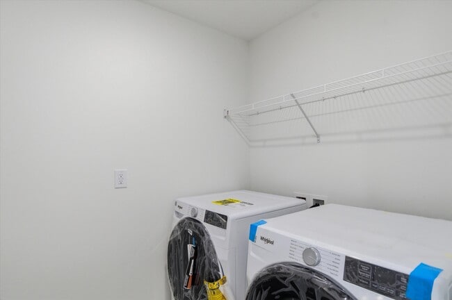 Building Photo - 5604 Corgi Dr