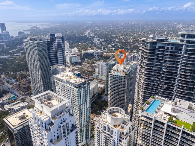 Building Photo - 1100 S Miami Ave