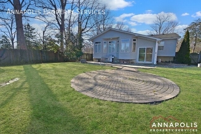 Building Photo - 403 Edgemere Dr