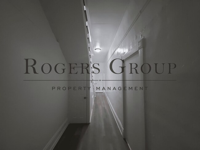 Building Photo - 121 Burwell Ave