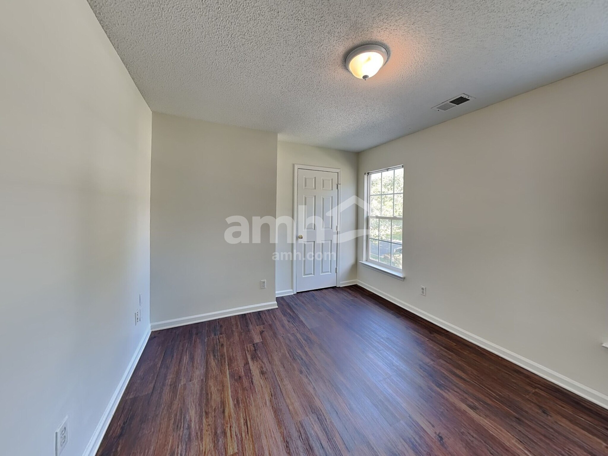 Building Photo - 123 Nahcotta Dr