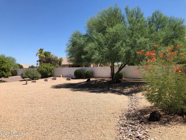 Building Photo - 19229 N Palo Verde Dr