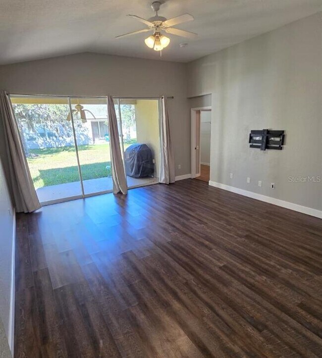 Building Photo - 13527 Misarden Ln