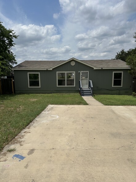 Building Photo - 7208 Comstock Cv