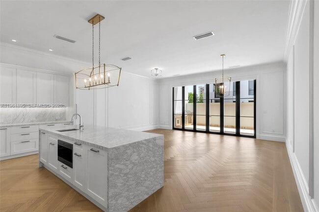 Building Photo - 2609 Anderson Rd